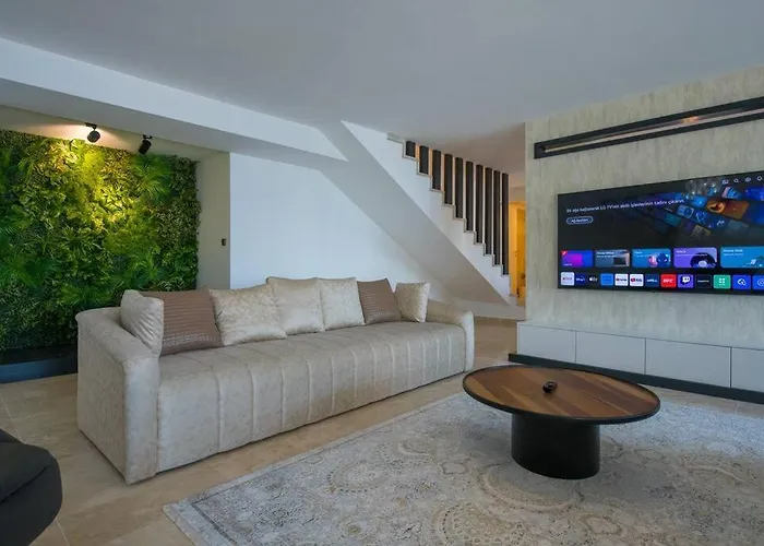 Front Super Boss 2 *