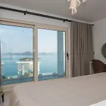 Front Super Boss 2 Villa