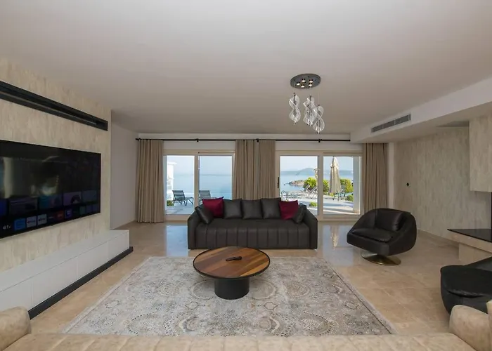 Villa Front Super Boss 2 Bodrum