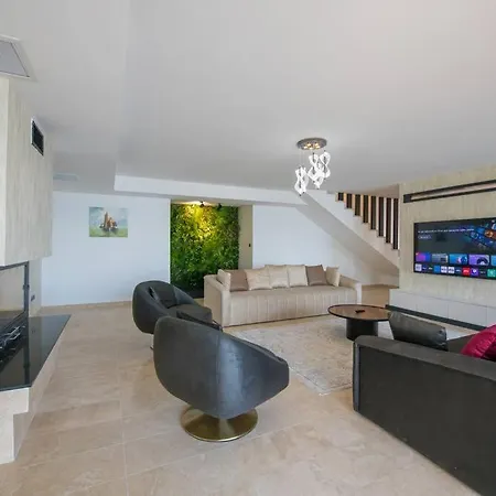 Front Super Vılla Boss 2