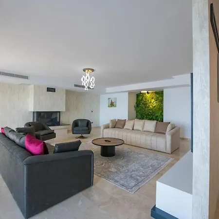 Front Super Boss 2 * Bodrum