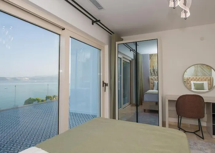 Villa Front Super Vılla Boss 2